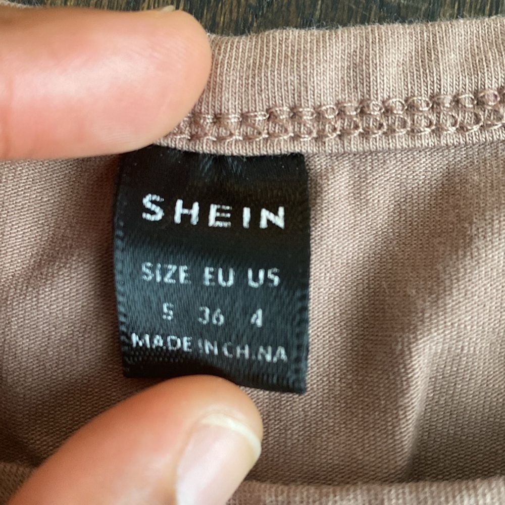 Shein cropped tank top - Picture 2 of 2